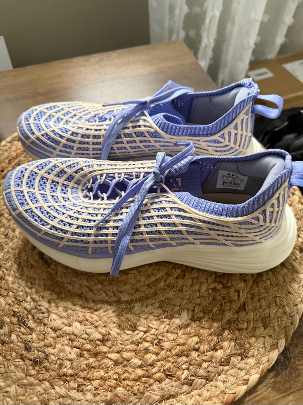 APL Techloom Zipline purple size 7.5